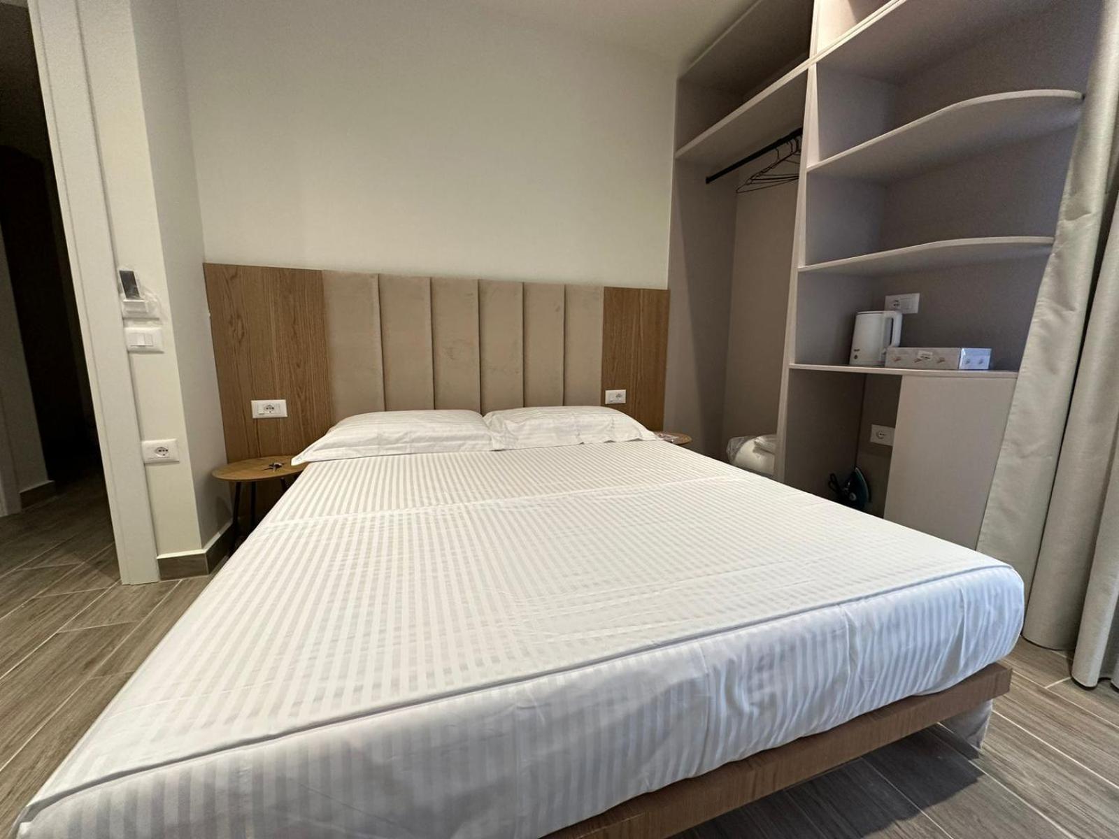 Oni Rooms Saranda 외부 사진