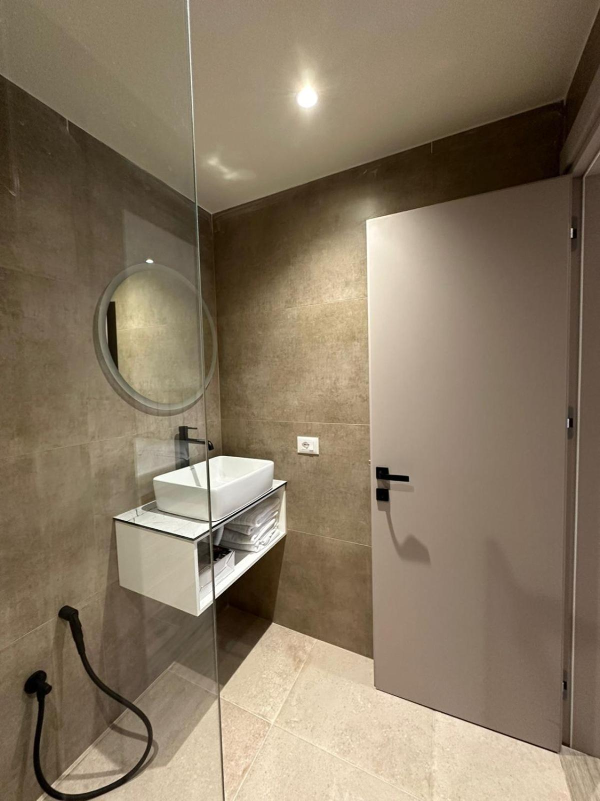 Oni Rooms Saranda 외부 사진